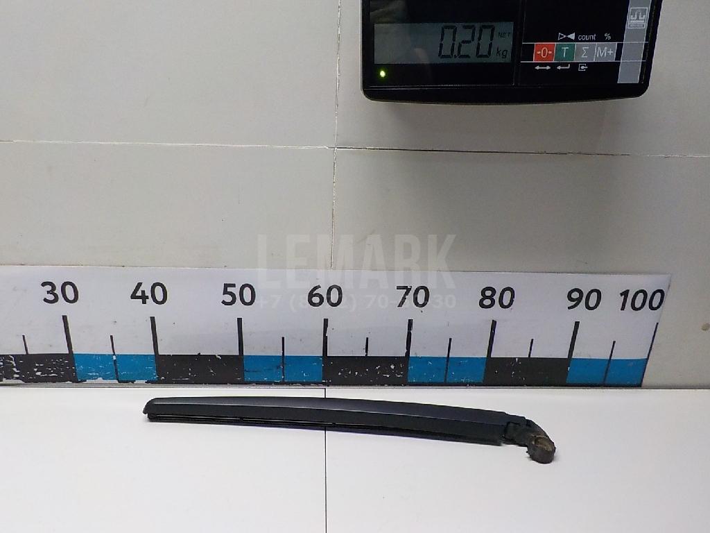 Поводок стеклоочистителя заднего