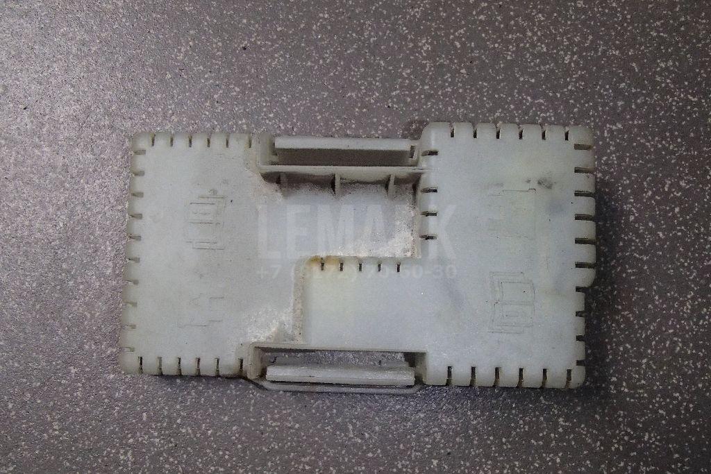 Крышка блока предохранителей 1387607 Ford