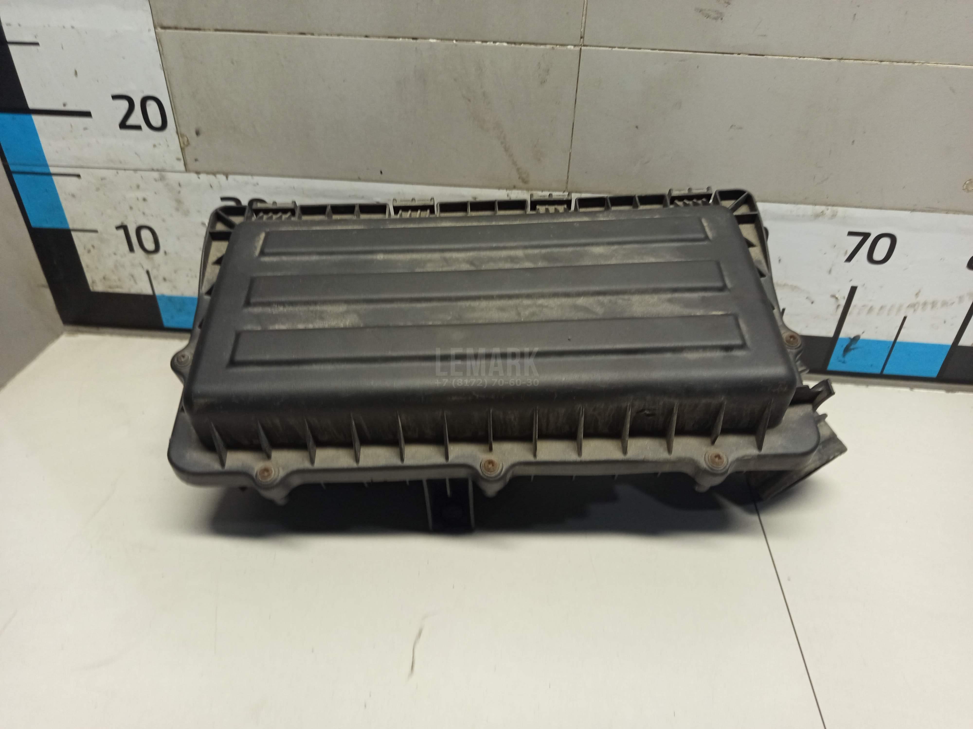 Корпус воздушного фильтра 036129611CD VAG