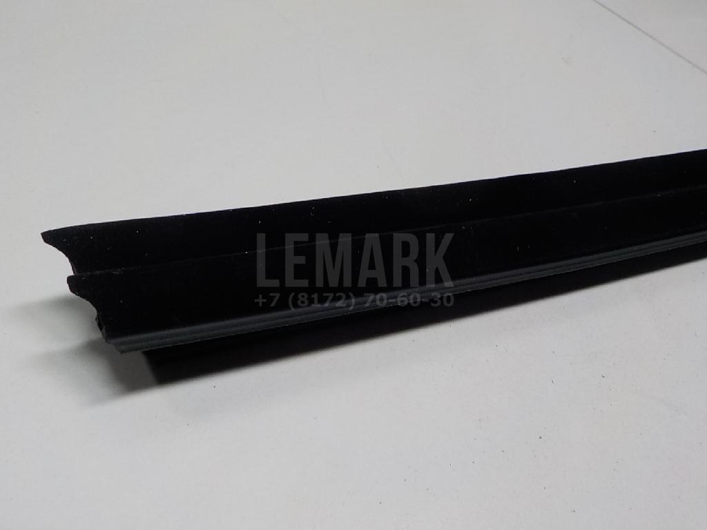 Накладка стекла заднего правого для  BMW 7-serie E65/E66 2001-2008