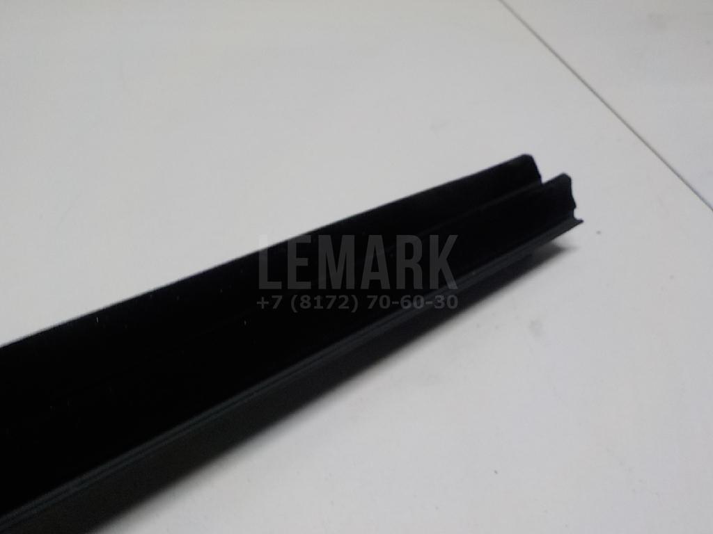 Накладка стекла заднего правого для  BMW 7-serie E65/E66 2001-2008