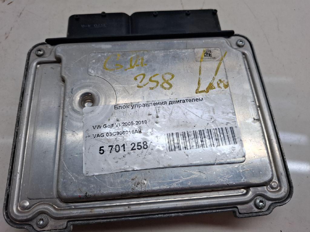 Блок управления двигателем 03C906016AH VAG