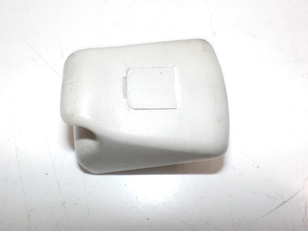 Крючок солнцезащитного козырька 1343869 Ford