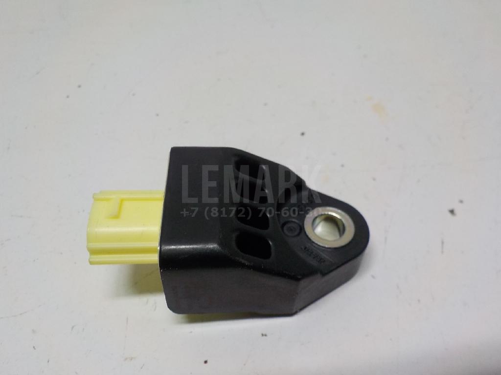Датчик AIR BAG 8983133050 Toyota