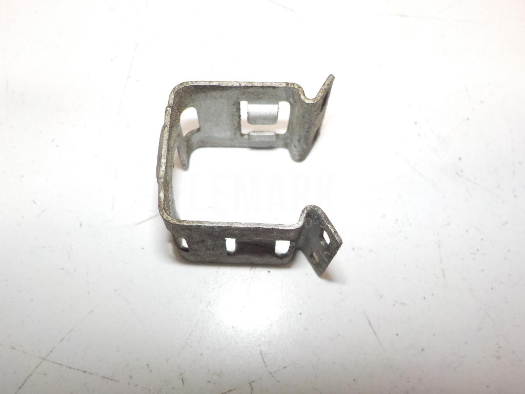 Крепеж форсунки 1429835 Ford
