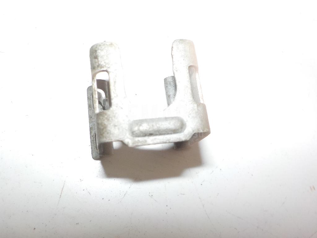 Крепеж форсунки 1429835 Ford