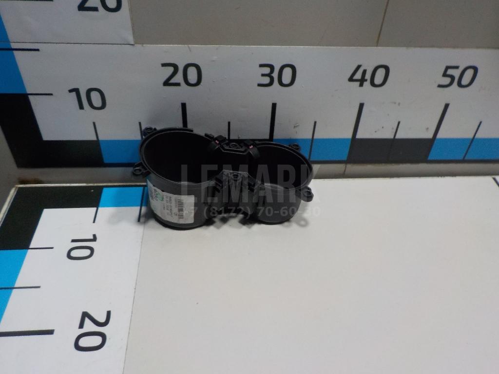 Подстаканник 84670D70004X Hyundai-Kia