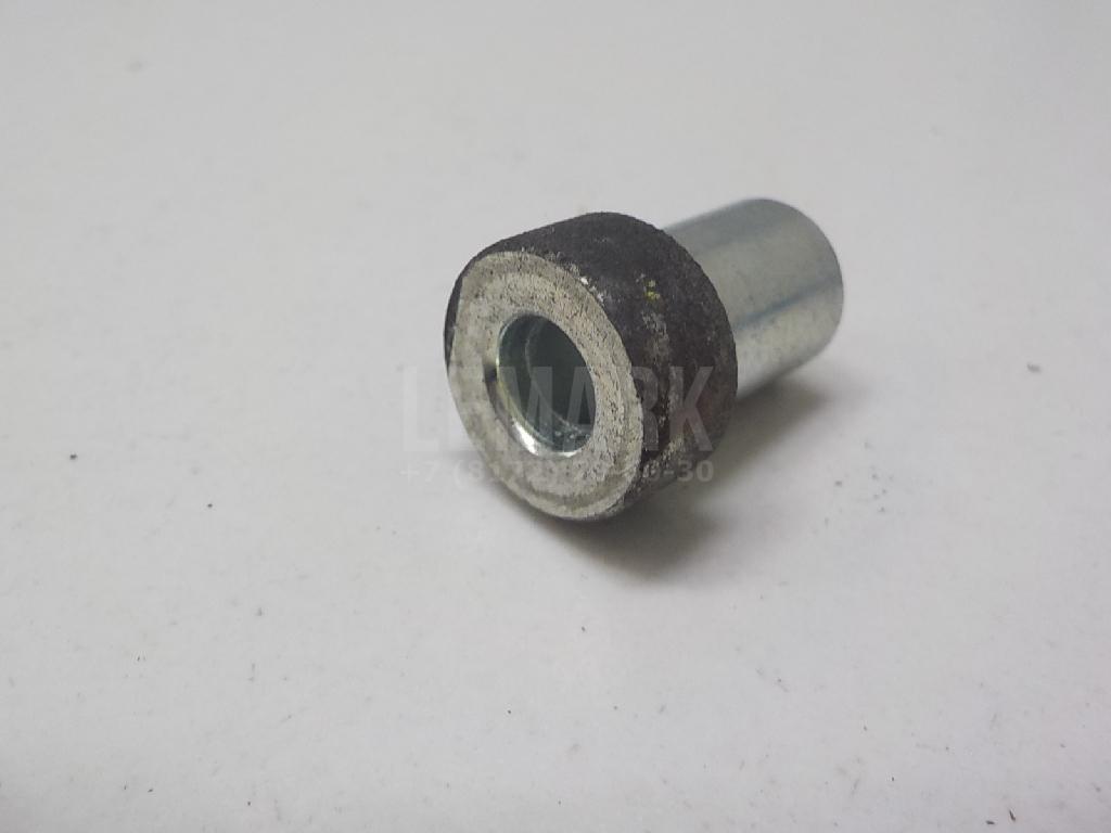 Втулка (кузов внутри) 52408ED500 Nissan