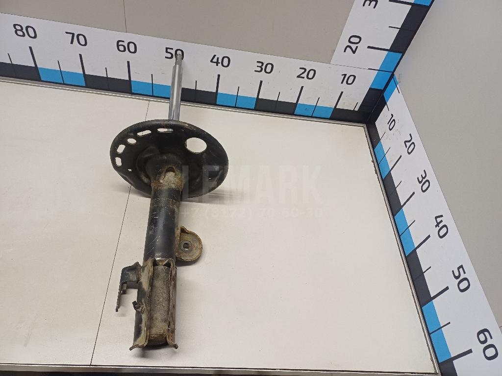 Амортизатор передний правый 4851080451 Toyota