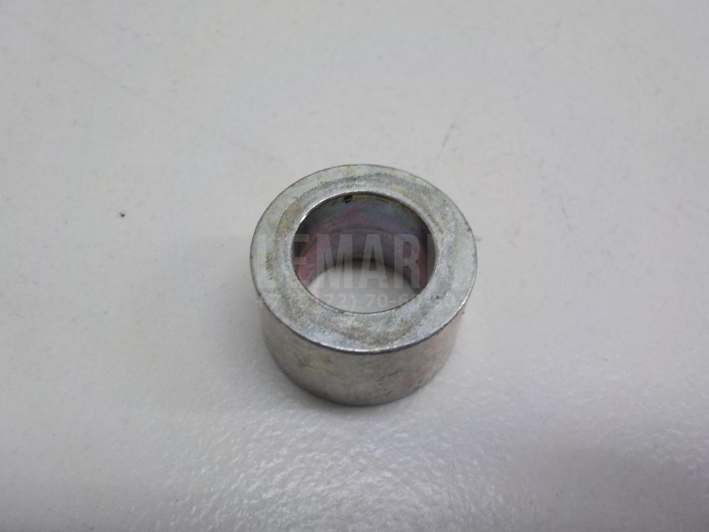Втулка переднего амортизатора 9038715033 Toyota