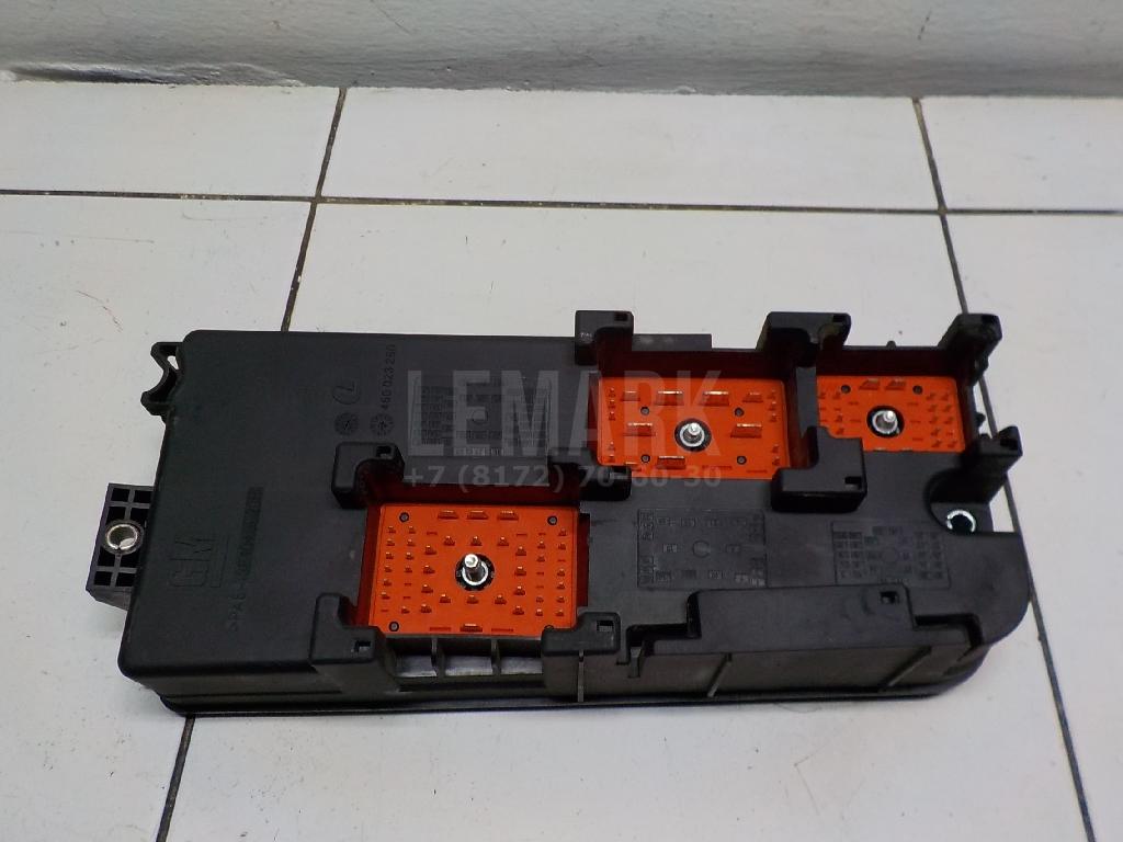 Блок предохранителей для  BMW 1-serie E82/E88 2007-2013