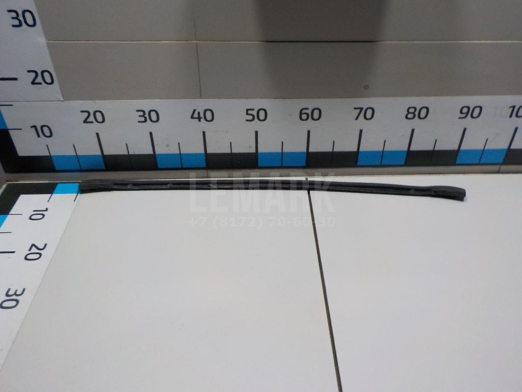 Уплотнитель капота 86435D3000 Hyundai-Kia
