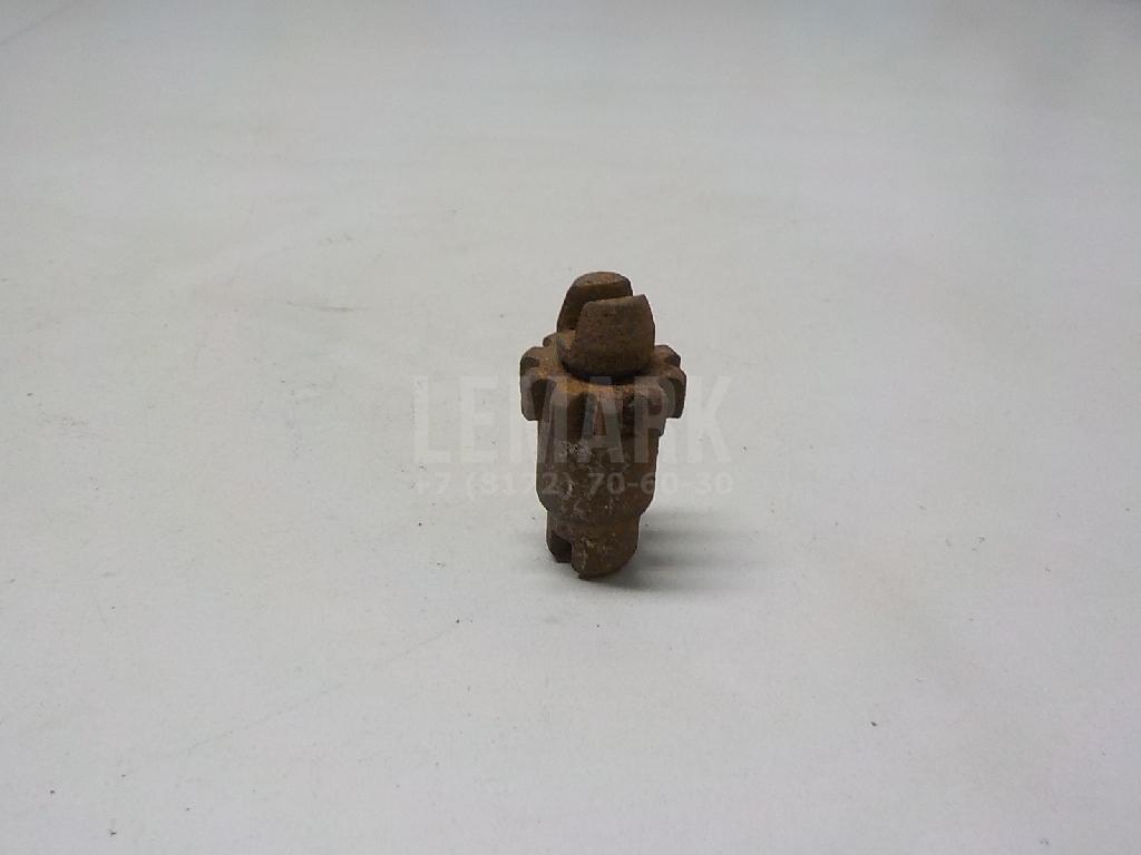 Винт регулировки колодок ручного тормоза 7L0609201 VAG