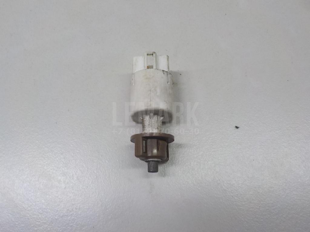 Датчик включения стопсигнала 8434009070 Toyota