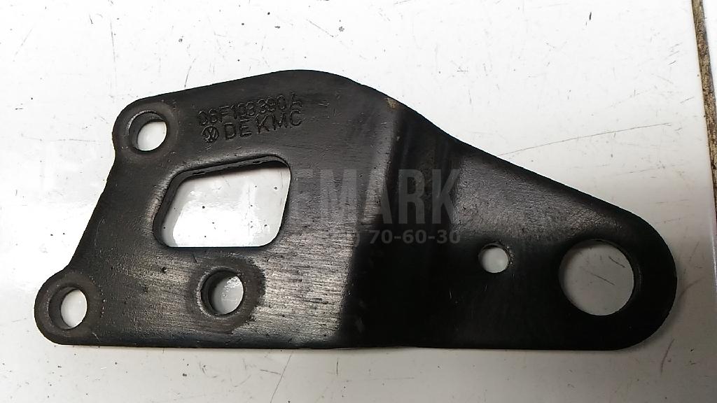 Кронштейн двигателя левый 06F103390A VAG