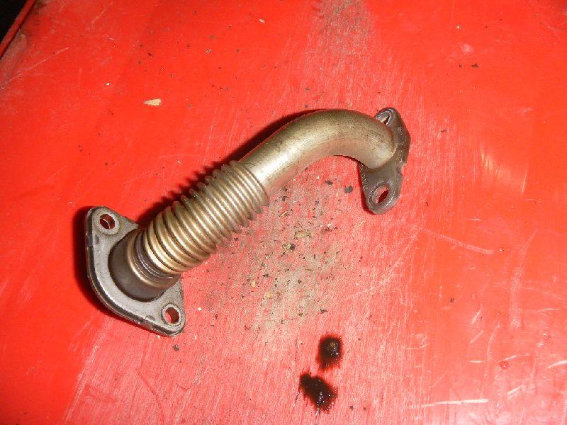 Трубка картерных газов 03C131521S VAG