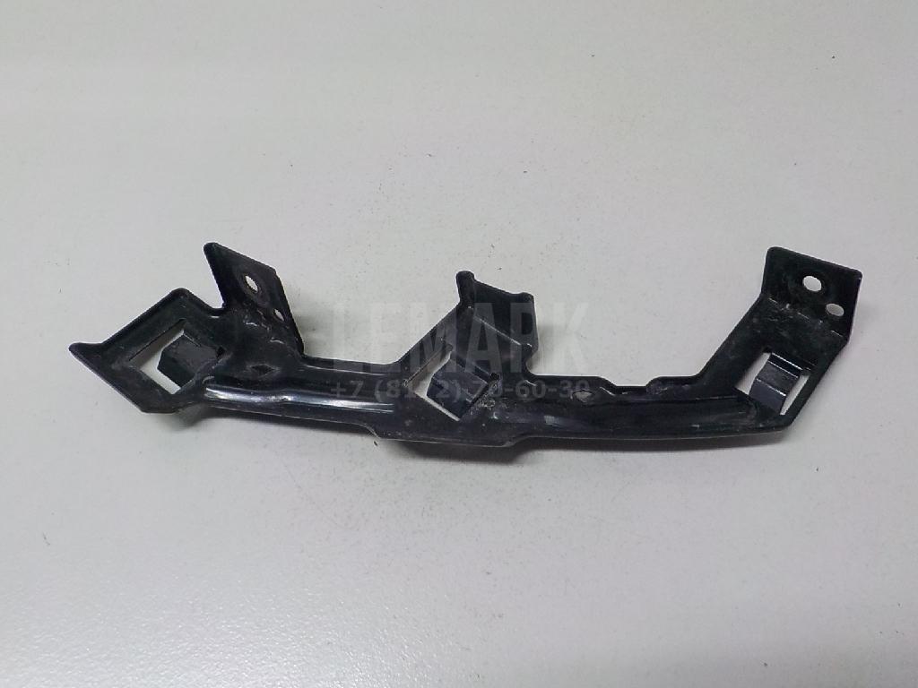 Кронштейн переднего бампера правый 865562P000 Hyundai-Kia