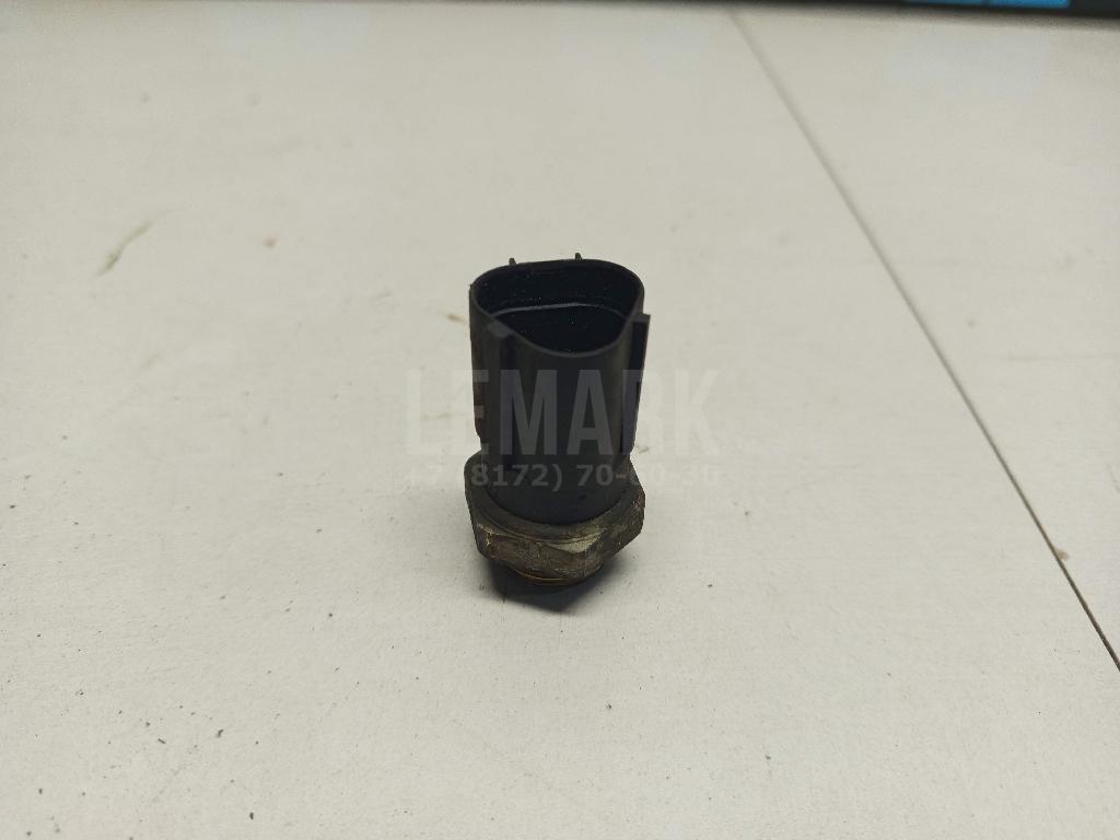 Датчик вкл.вентилятора 3х конт 1J0959481A VAG