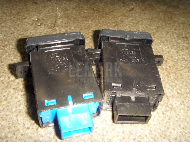 Кнопка обогрева сидений