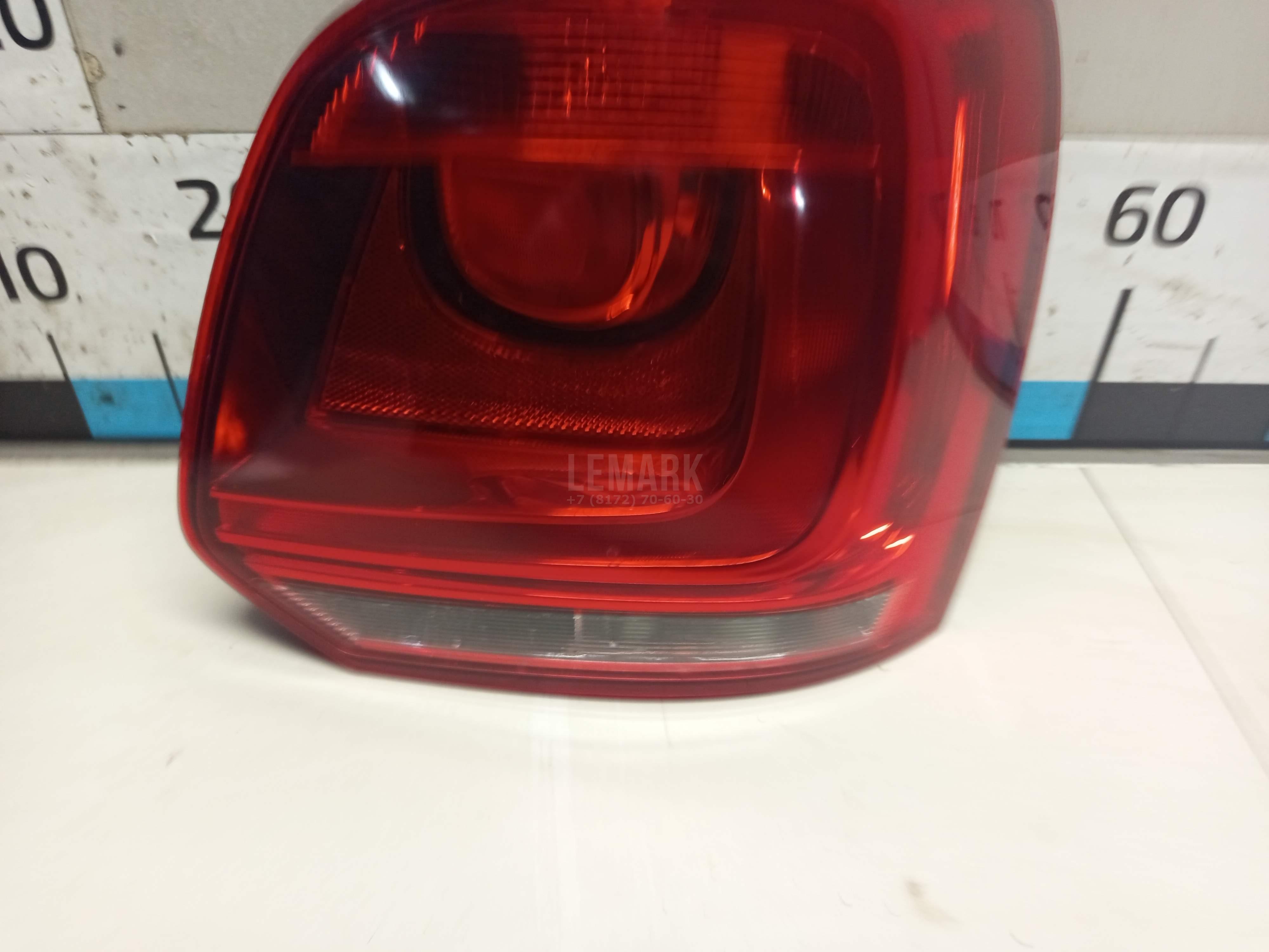 Фонарь задний правый 6R0945096AH VAG