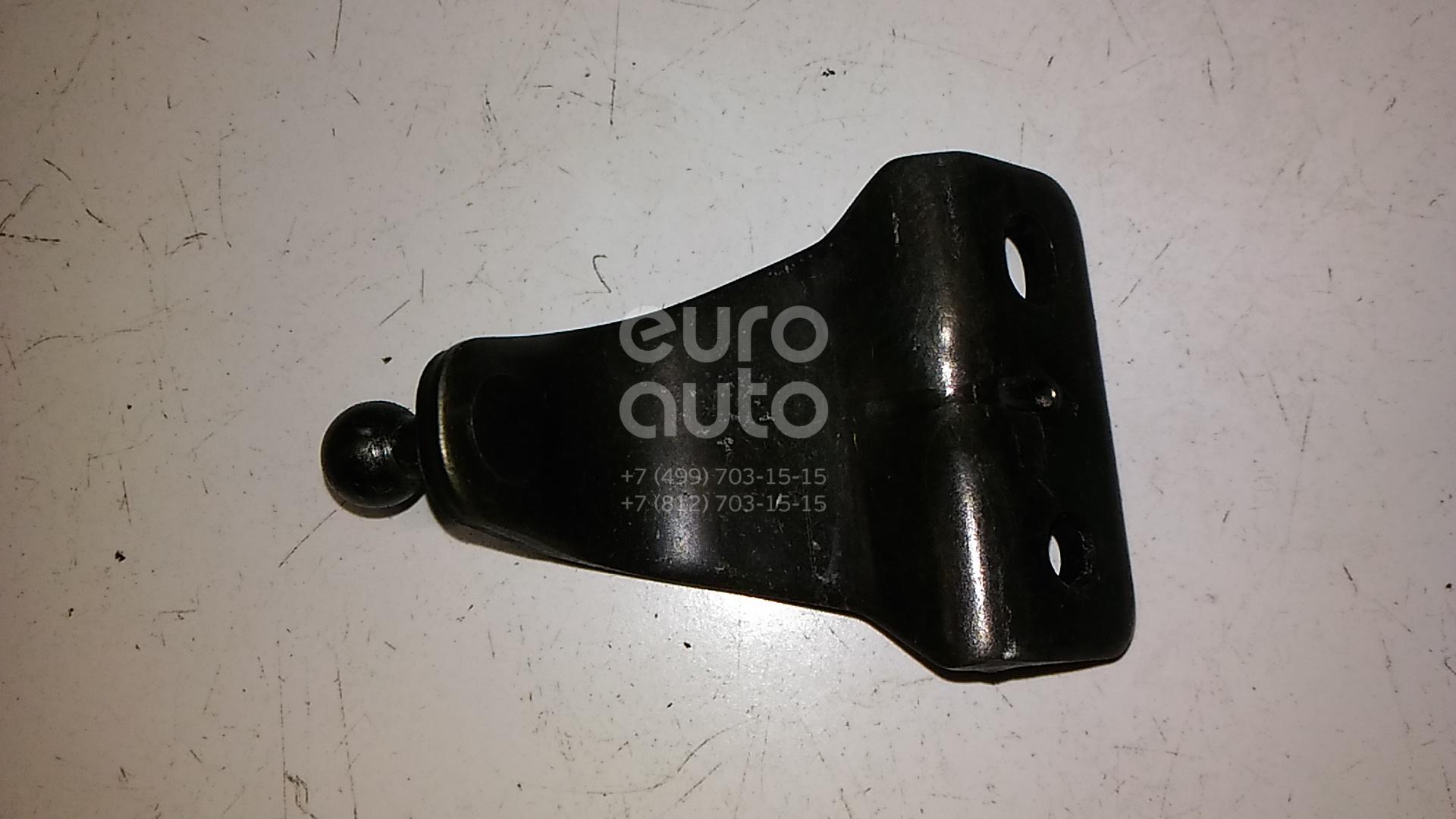 Кронштейн редуктора санта фе классик. Крепление крышки багажника жук 2012 года. Петля амортизатора крышки багажника 958 cayenne. Кронштейн подрамника santa fe classic. Болт упора багажника ваз 2108.