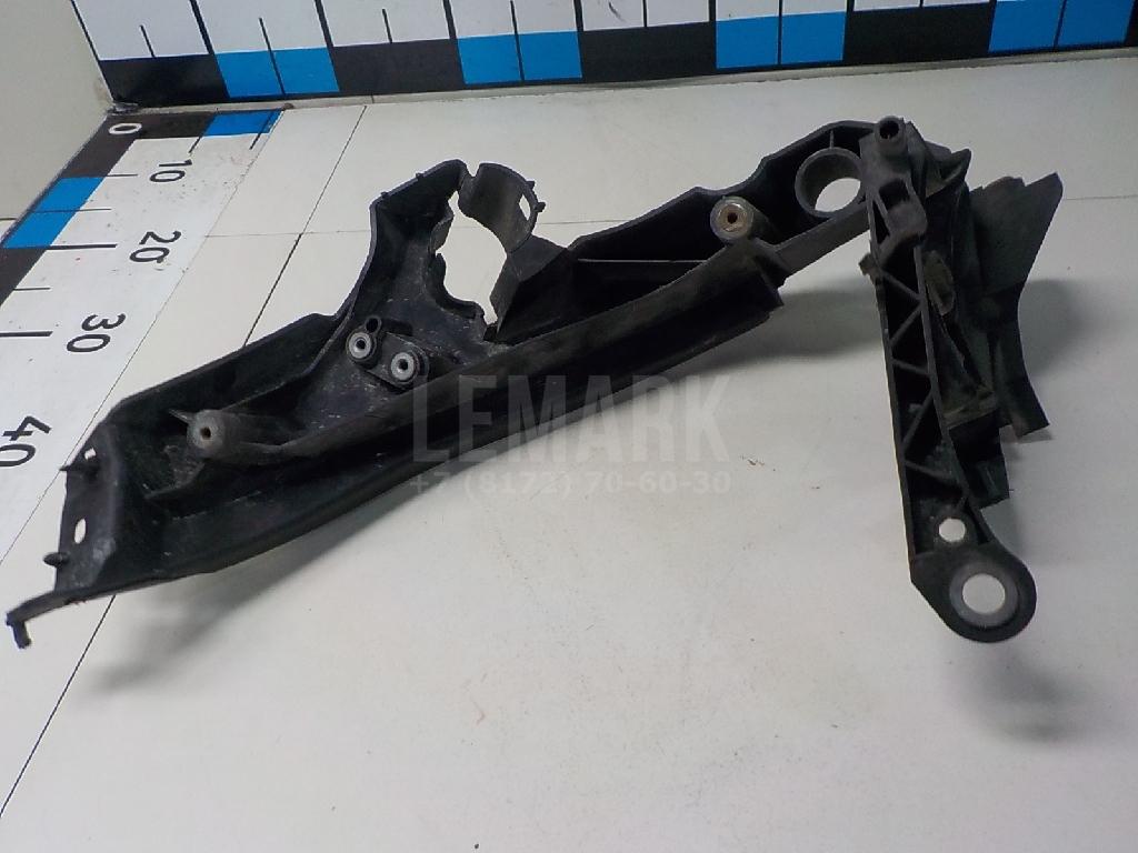Кронштейн фар правый для  BMW 5-serie E60/E61 2003-2009