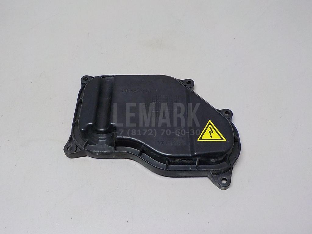 Крышка фары правой 5G0941608 VAG