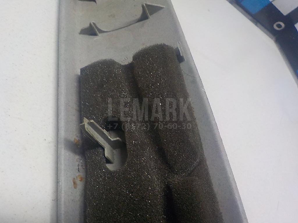 Обшивка двери багажника для  Chery