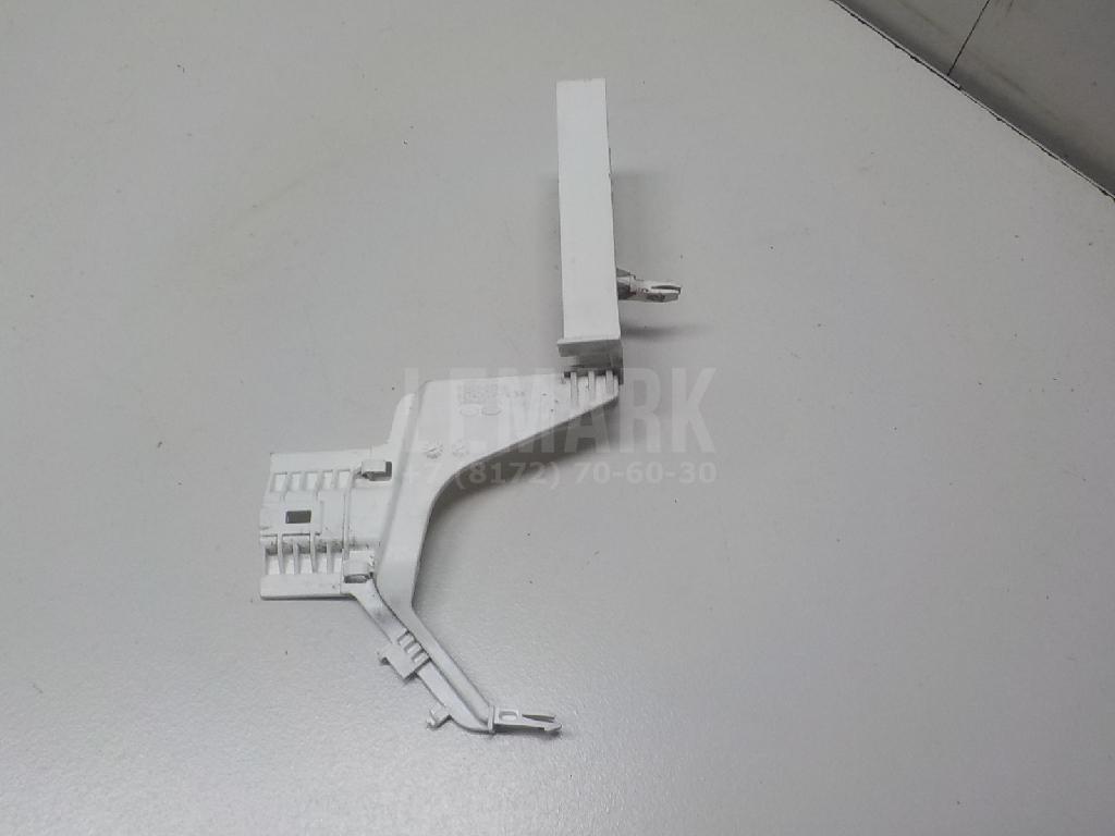 Кронштейн (сопут. товар) 82494D7000 Hyundai-Kia