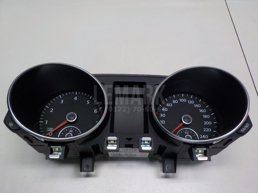 Панель приборов 5K0920872 VAG