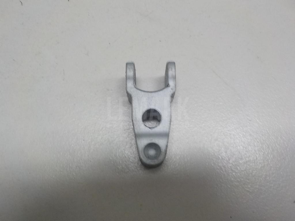 Кронштейн форсунки 338142U000 Hyundai-Kia