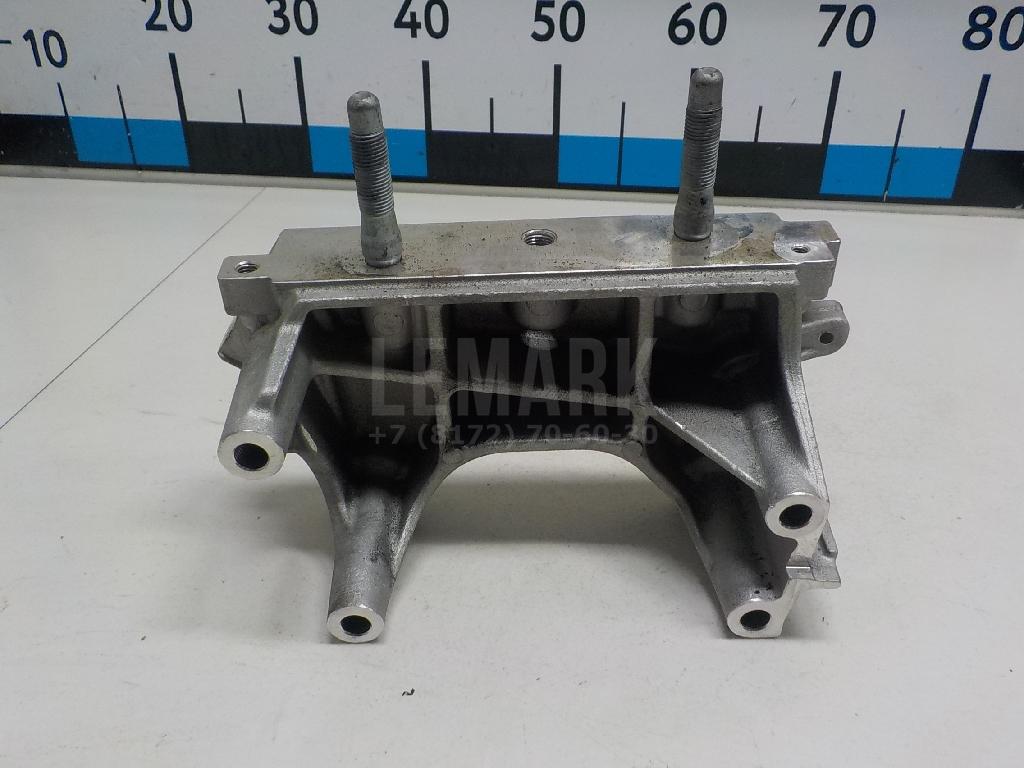 Кронштейн двигателя 216002U000 Hyundai-Kia