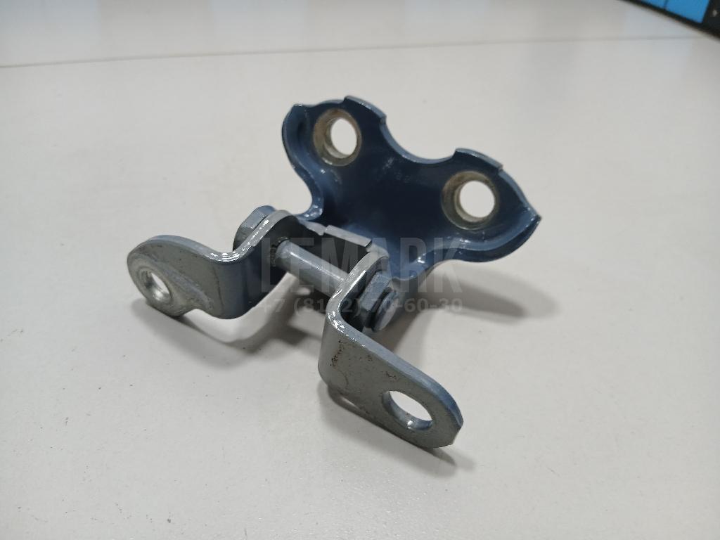 Петля двери задней правой верхняя 6875020122 Toyota