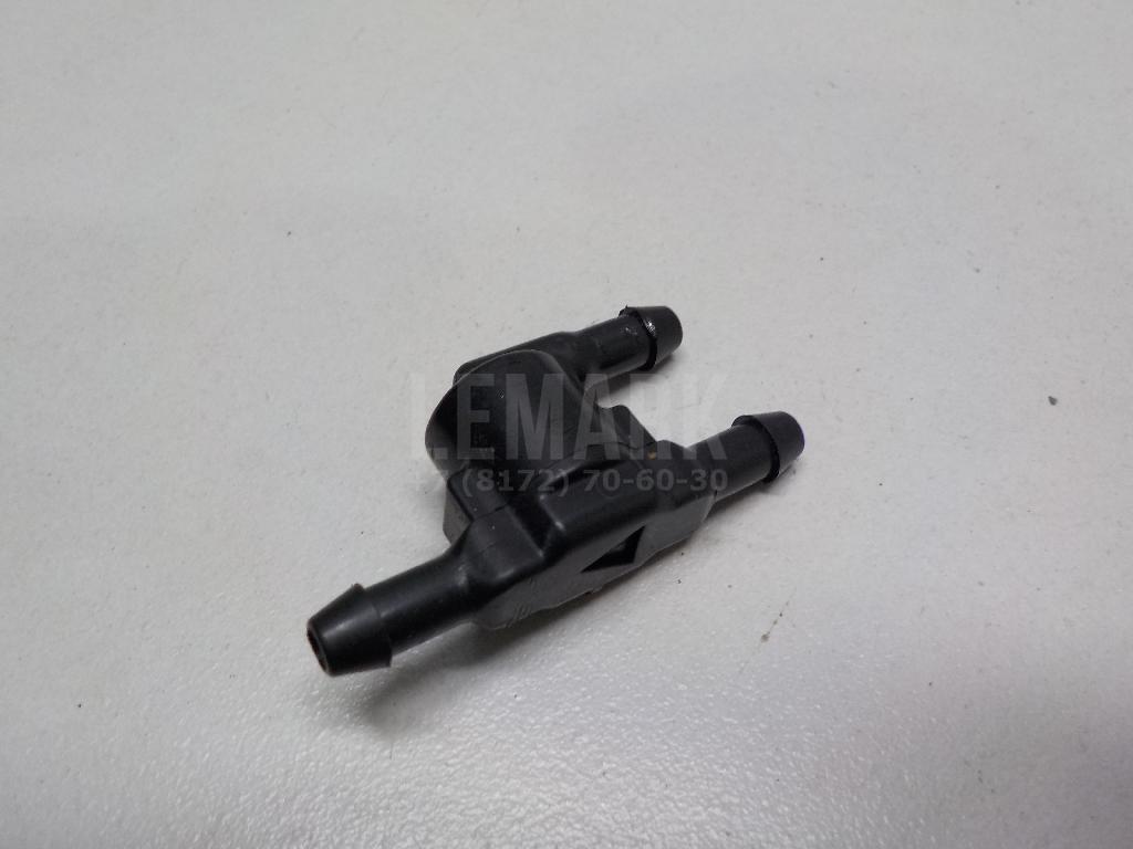 Тройник омывателя стекол 8532128020 Toyota