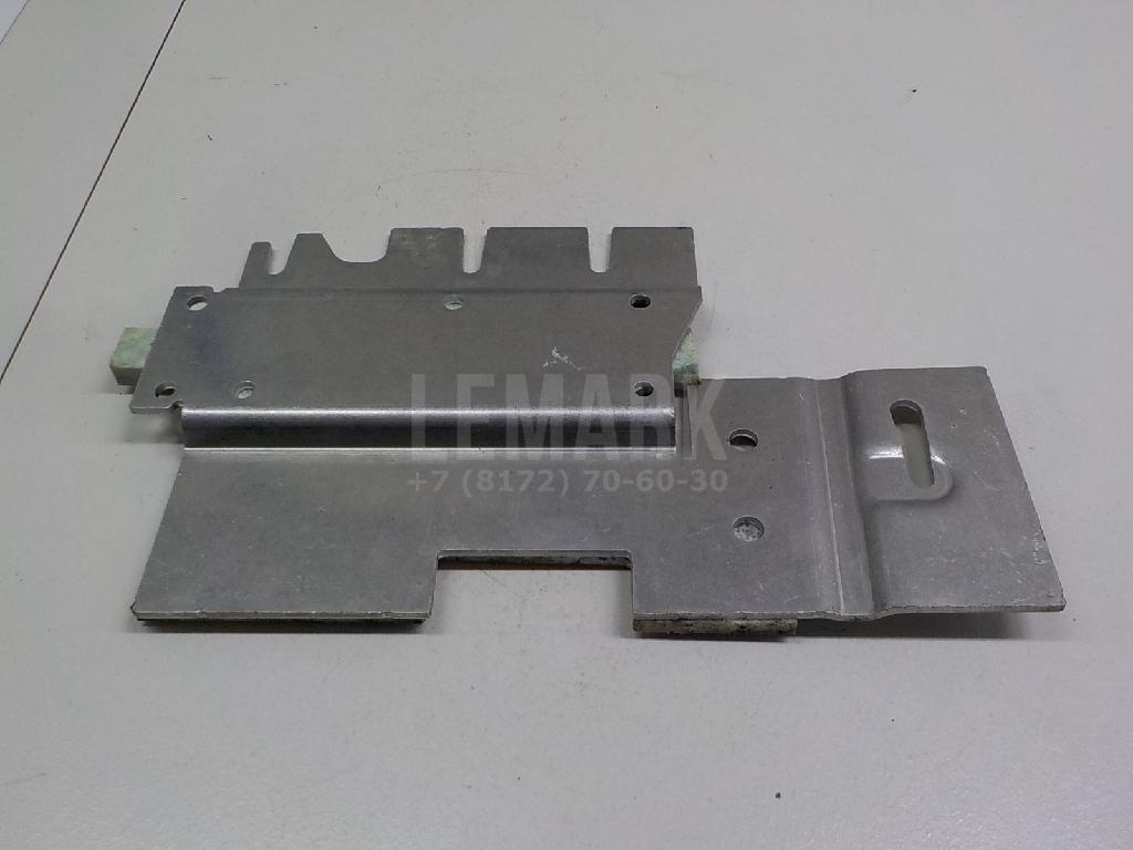 Кронштейн (сопут. товар) для  BMW 1-serie E82/E88 2007-2013