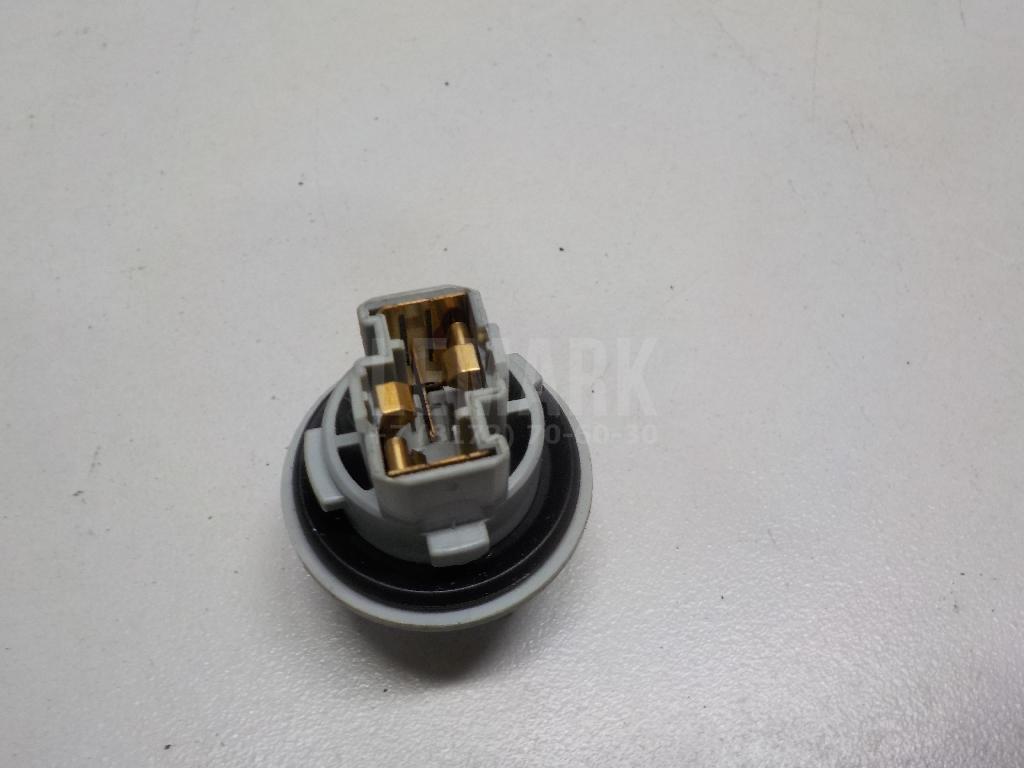 Патрон лампы 9007560028 Toyota