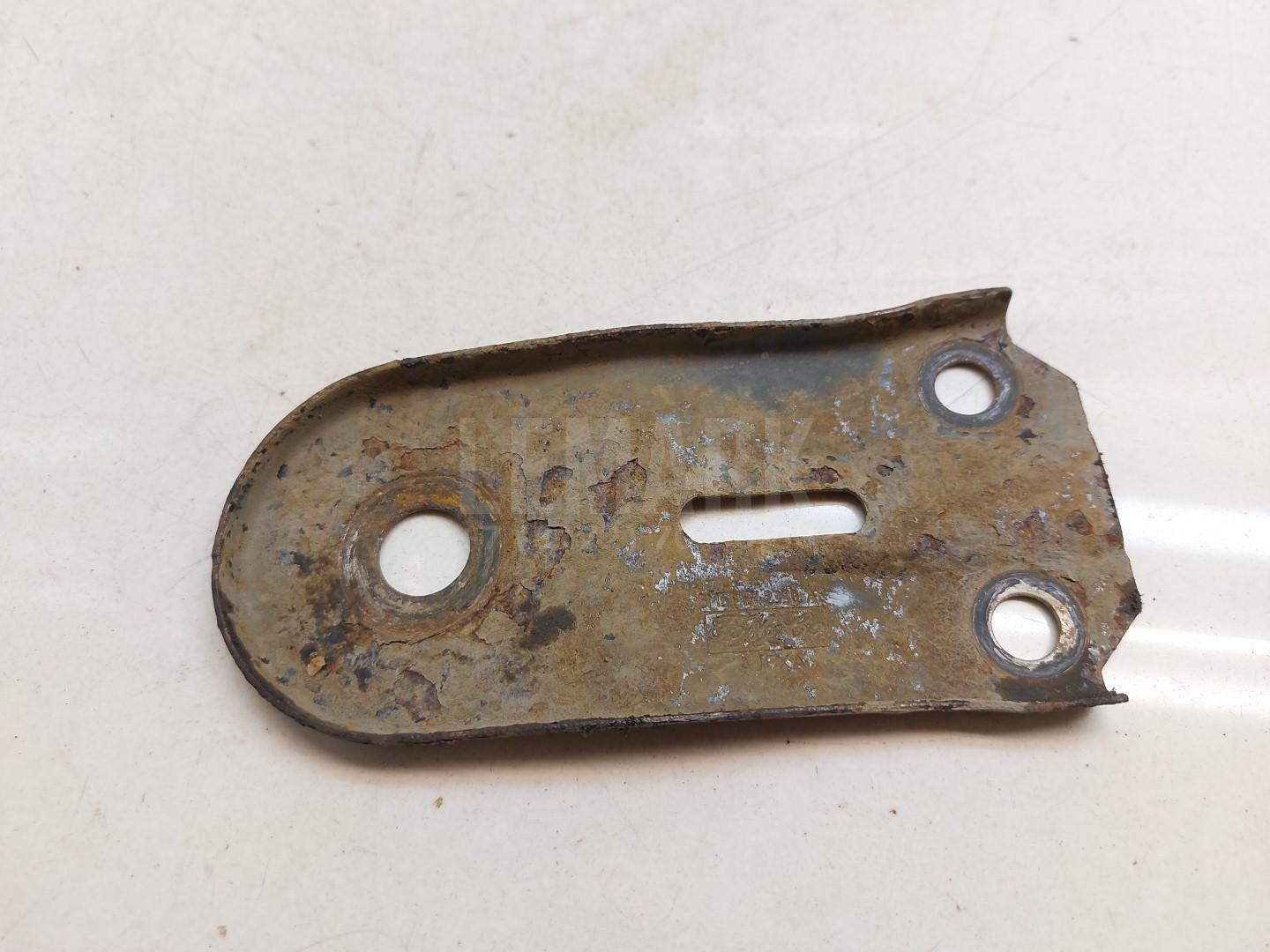 Кронштейн передней балки 1318439 Ford