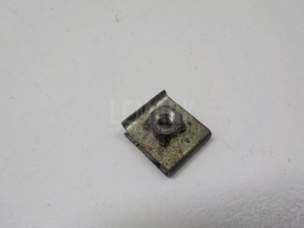 Крепеж 9017906083 Toyota