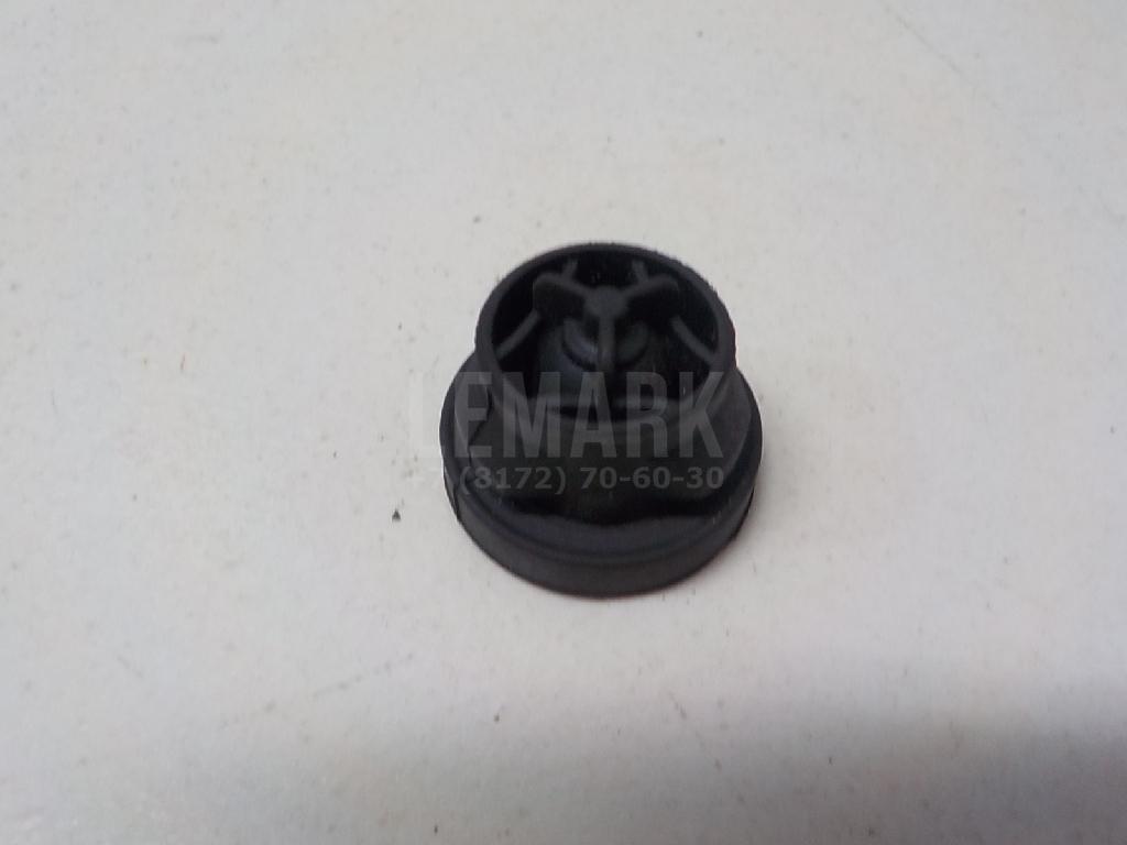 Подушка (опора эластичная) 4M0133567C VAG