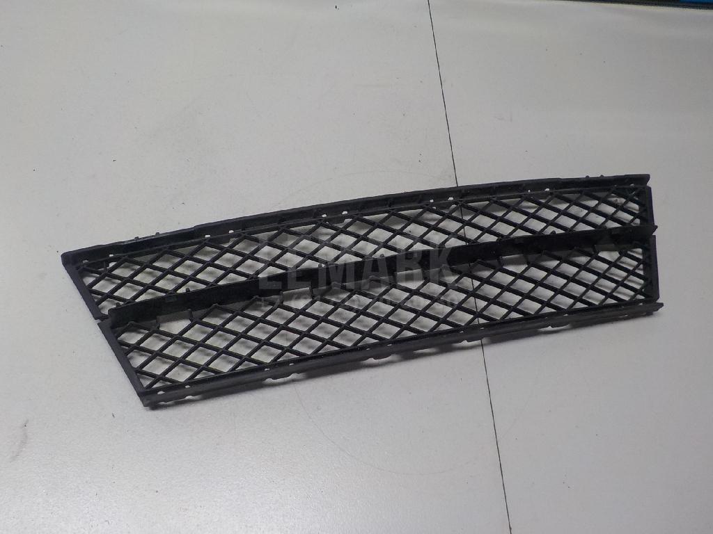 Решетка в бампер центральная для  BMW 7-serie G11/G12 2015-2022