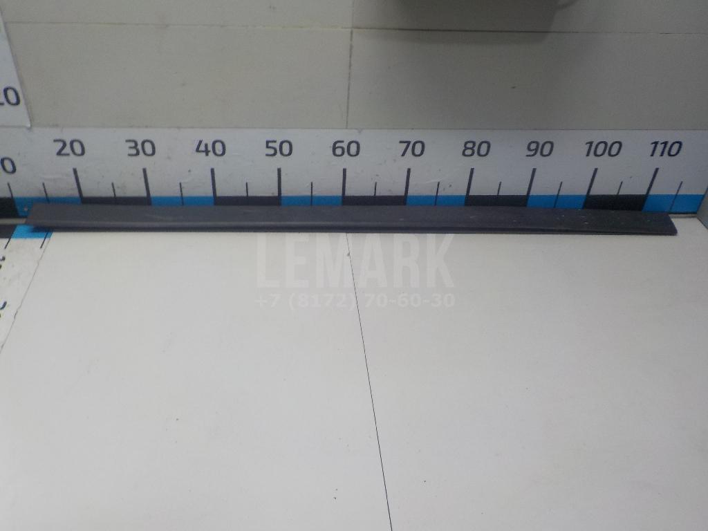 Молдинг передней правой двери 87722D7000 Hyundai-Kia