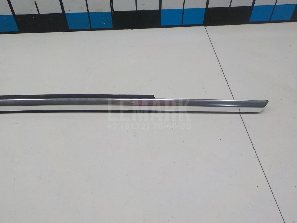 Накладка стекла заднего правого для  BMW 1-serie E82/E88 2007-2013