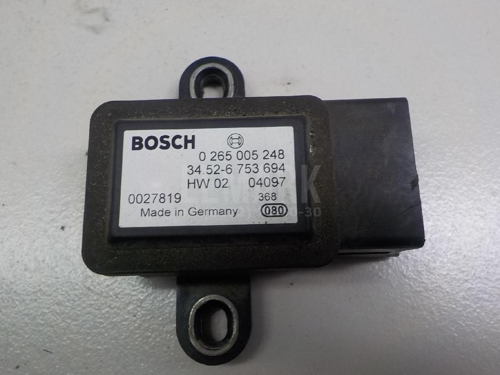 Датчик ускорения для  Audi V8 1988-1994