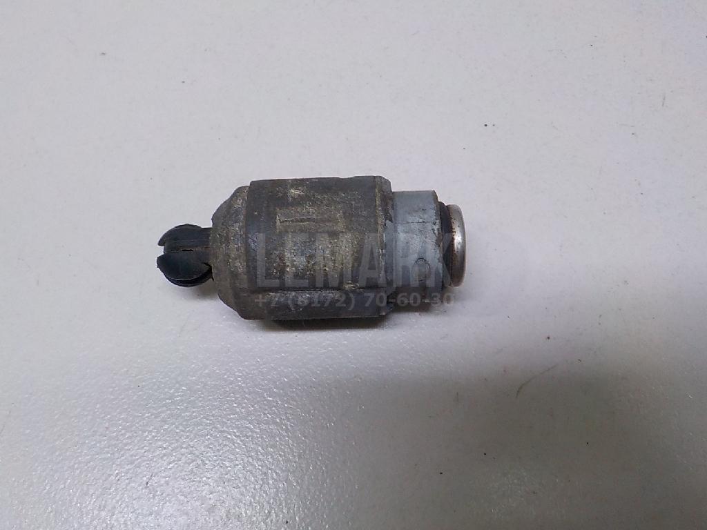 Тяга замка капота 1355231 Ford