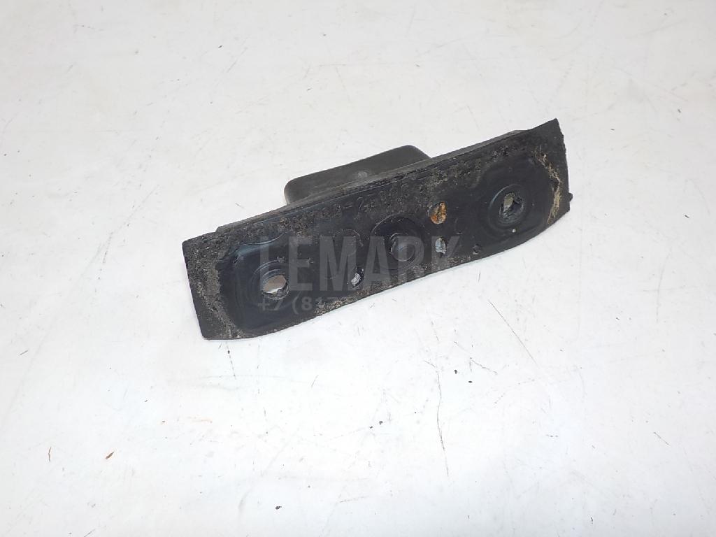 Отбойник крышки багажника 817392E000 Hyundai-Kia
