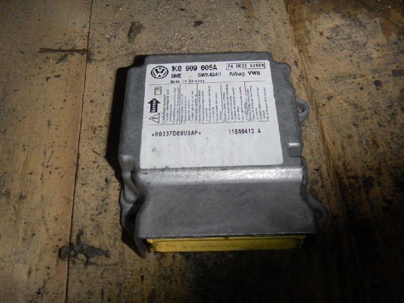 Блок управления AIR BAG 1K0909605A VAG