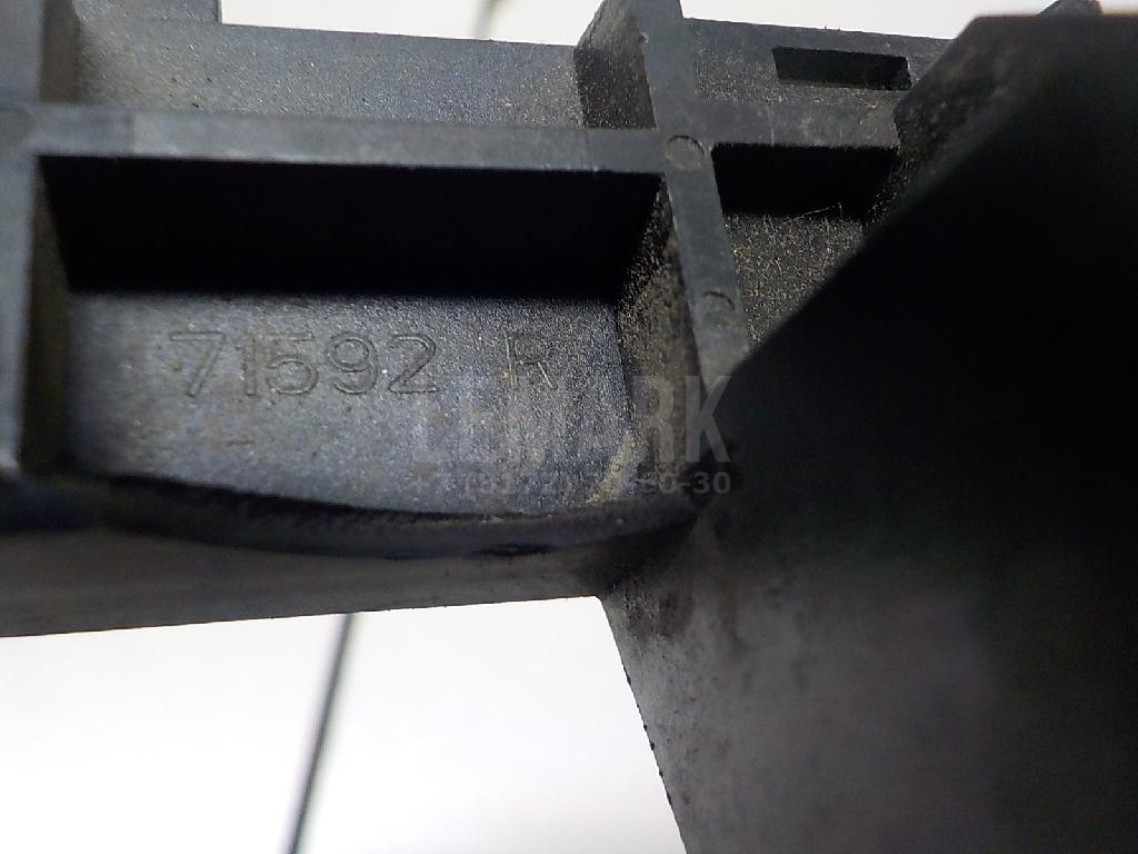 Направляющая заднего бампера правая для  BMW 4-serie F32/F33/F82 2012-2020