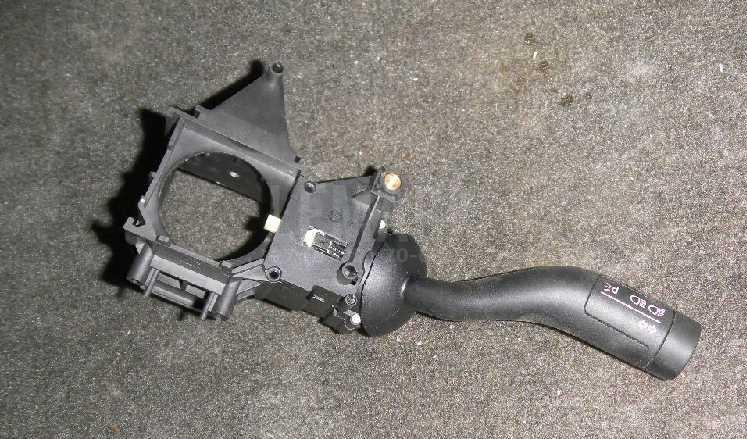 Переключатель поворотов подрулевой 3D0953513 VAG