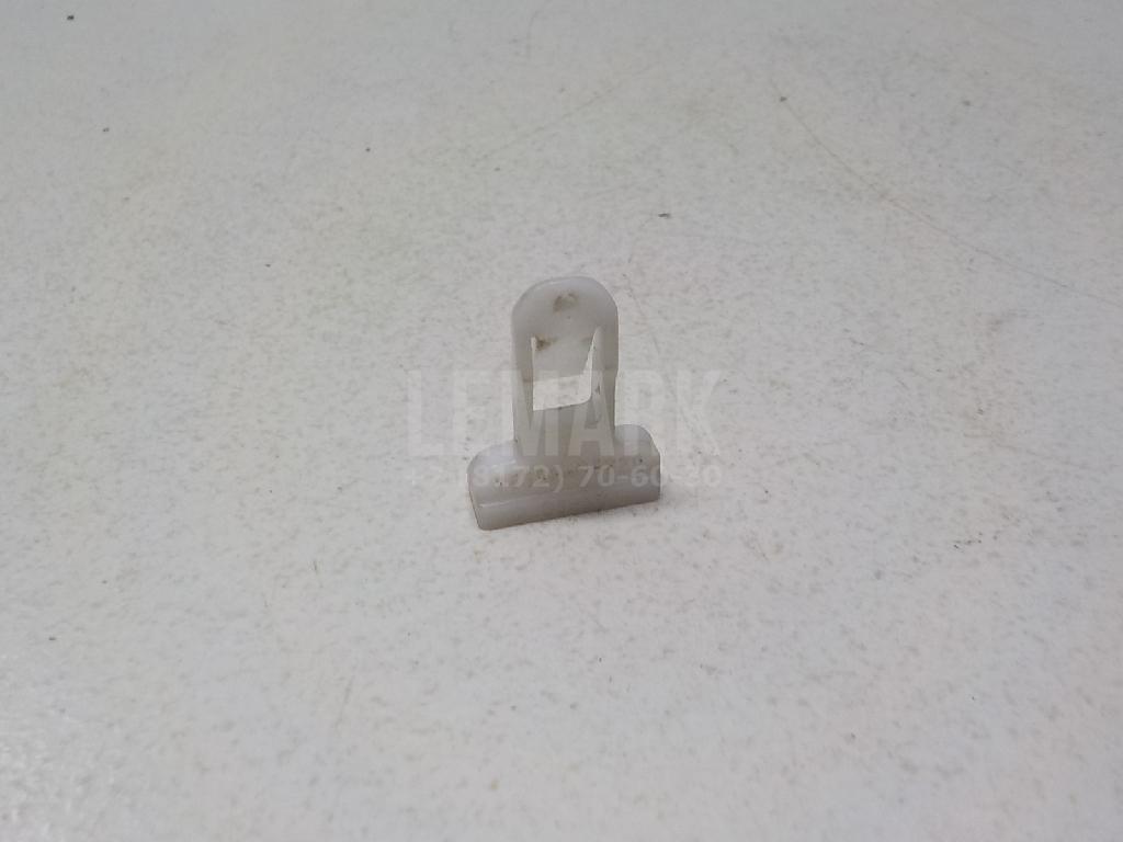 Крепеж (клоп) 7539235220 Toyota