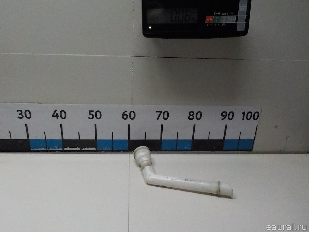 Горловина бачка омывателя